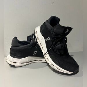 Cloudnova On Cloud Sneakers Sz 7